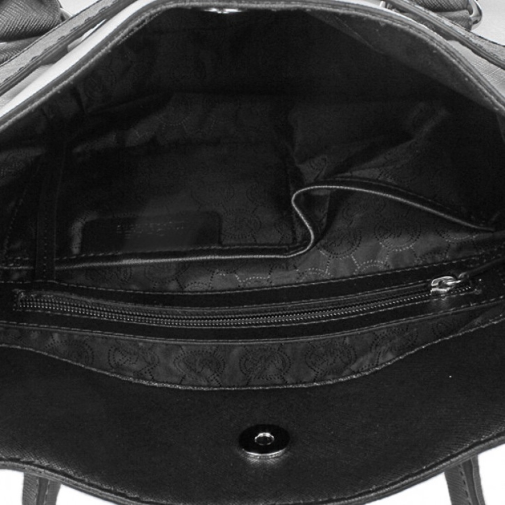 Very Large Michael Kors Tote - Picture 6 of 7
